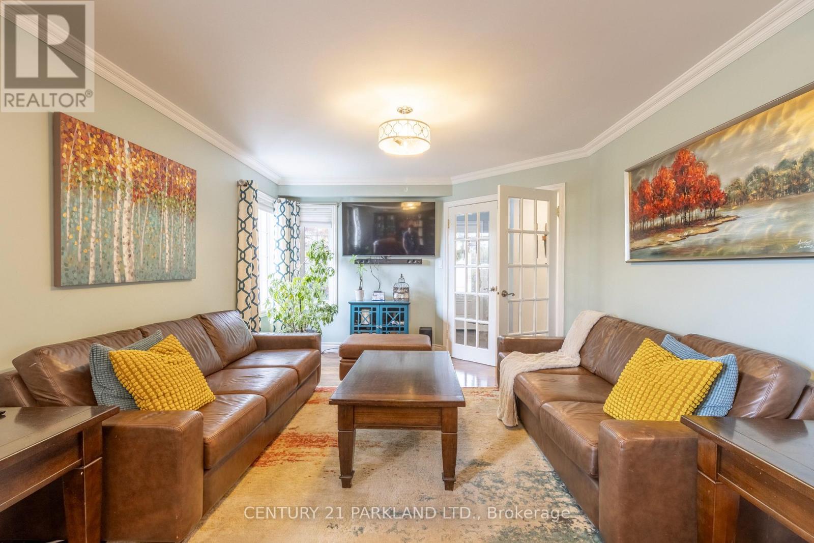 18 Napier Court, Whitby, ON photo 8