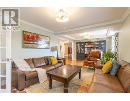 Family room - 18 Napier Court, Whitby, ON L1M1H1 Photo 7