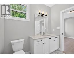2022b Galerno Rd, Campbell River, BC V9W0A2 Photo 46