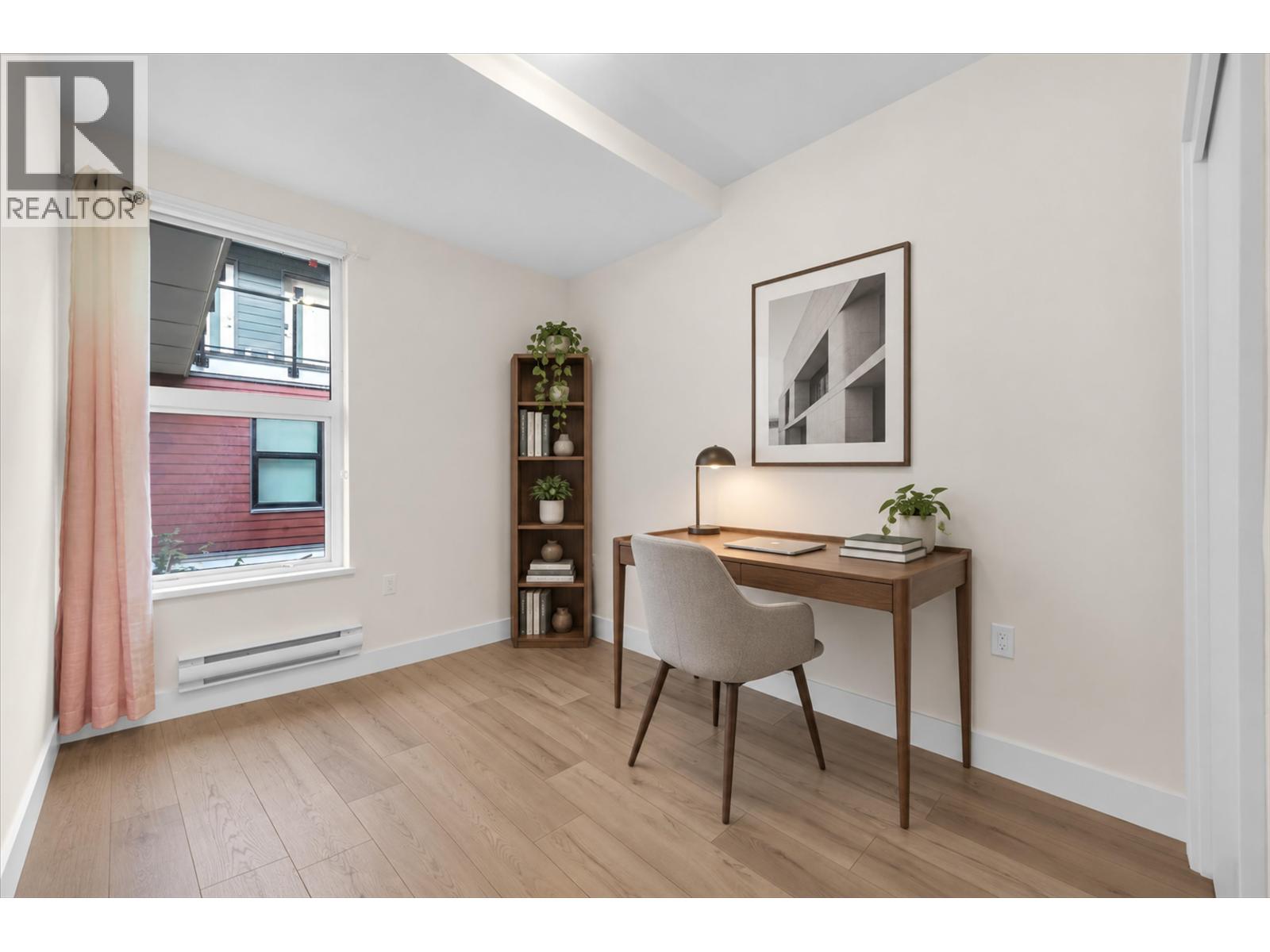 302 218 CARNARVON STREET, New Westminster
