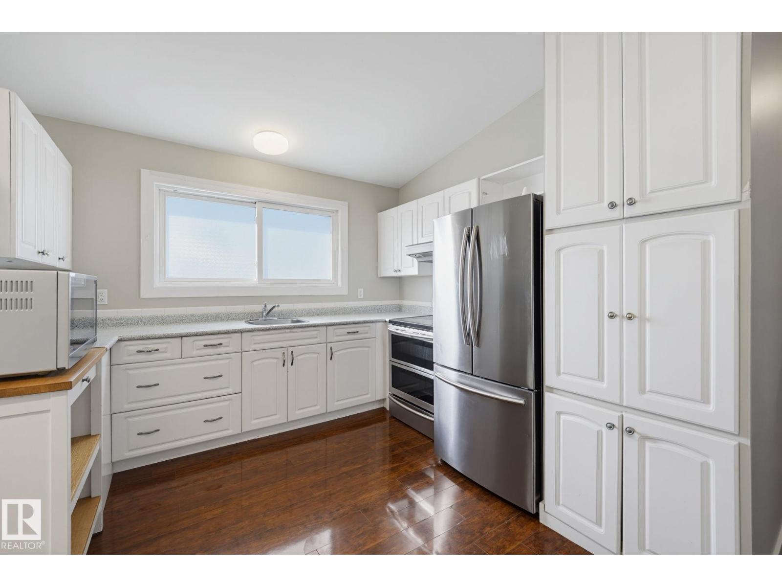 16415 87 Avenue NW, Elmwood — photo 11 of 30: Property photo