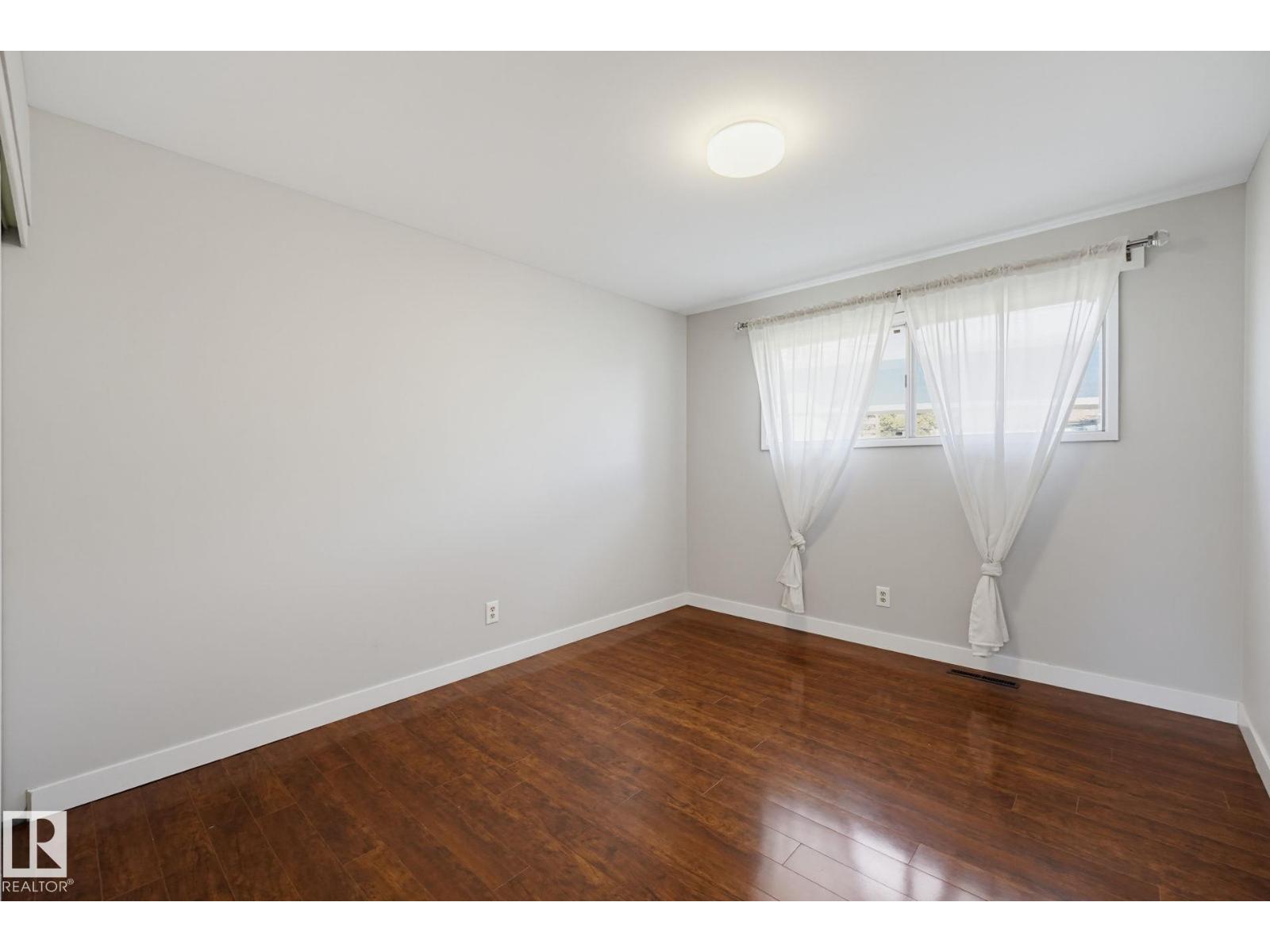 16415 87 Avenue NW, Elmwood — photo 19 of 30: Property photo