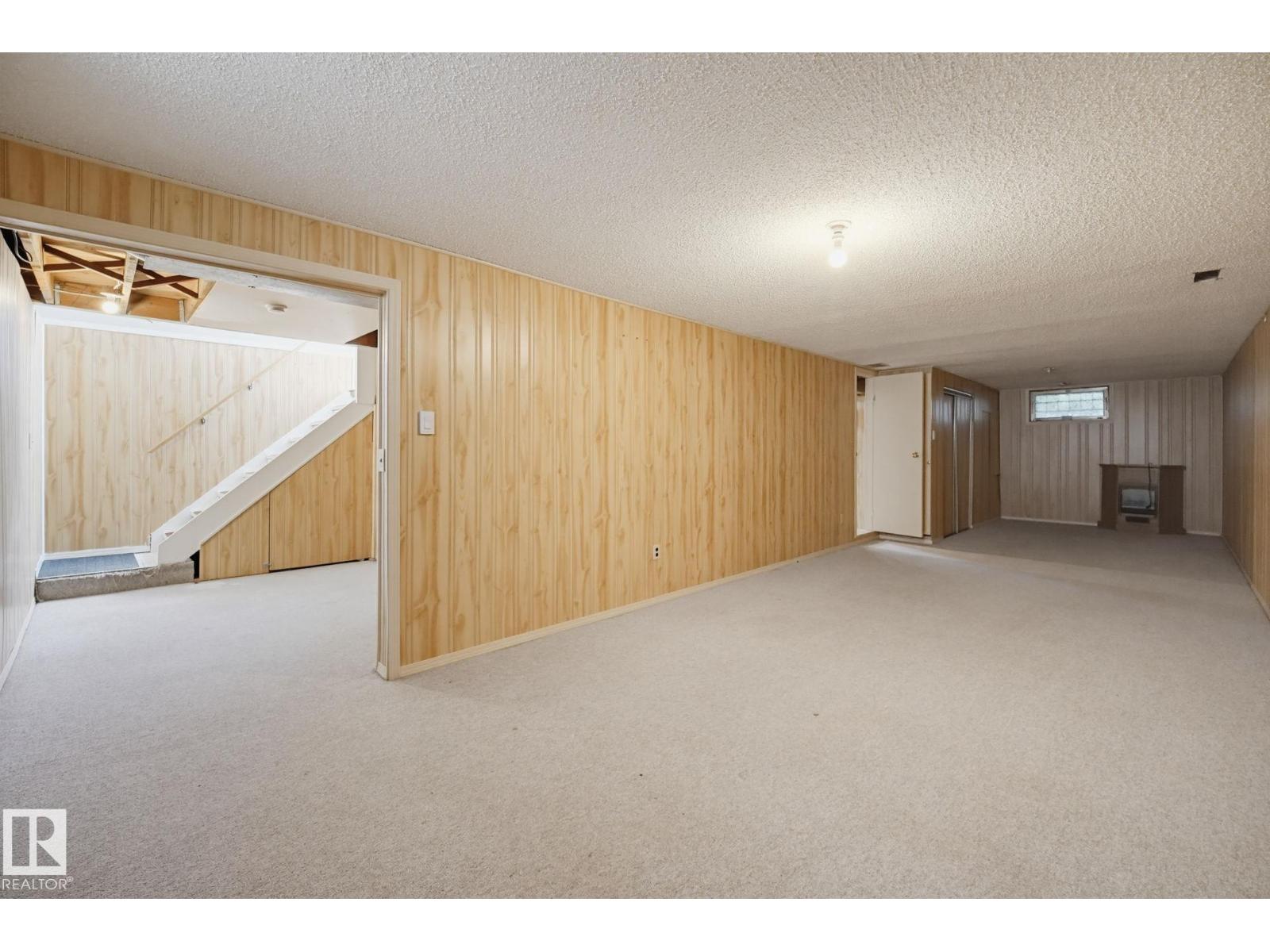 16415 87 AV NW - 21