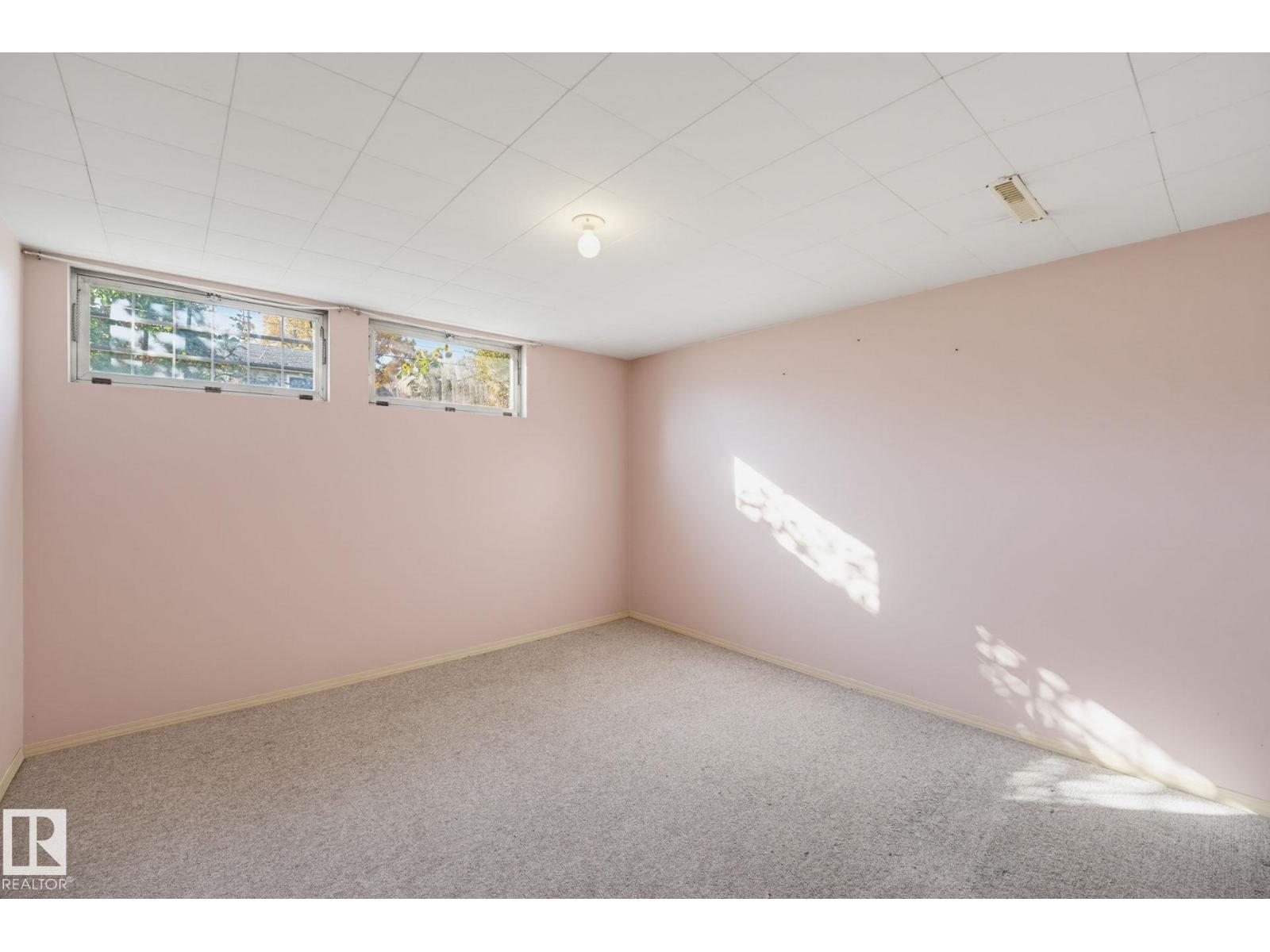 16415 87 AV NW - 24