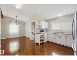 Recreation room - 16415 87 Av Nw, Edmonton, AB T5R4H3 Photo 9