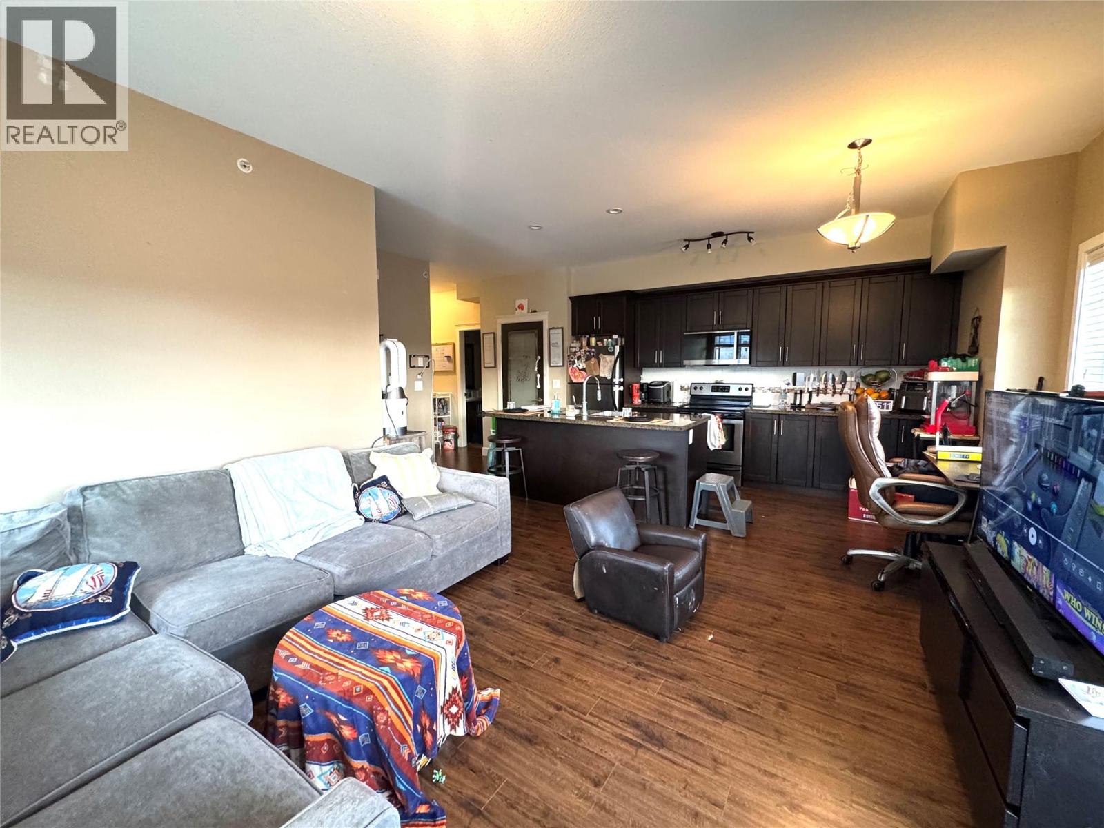 #306 2799 Clapperton Avenue - 6