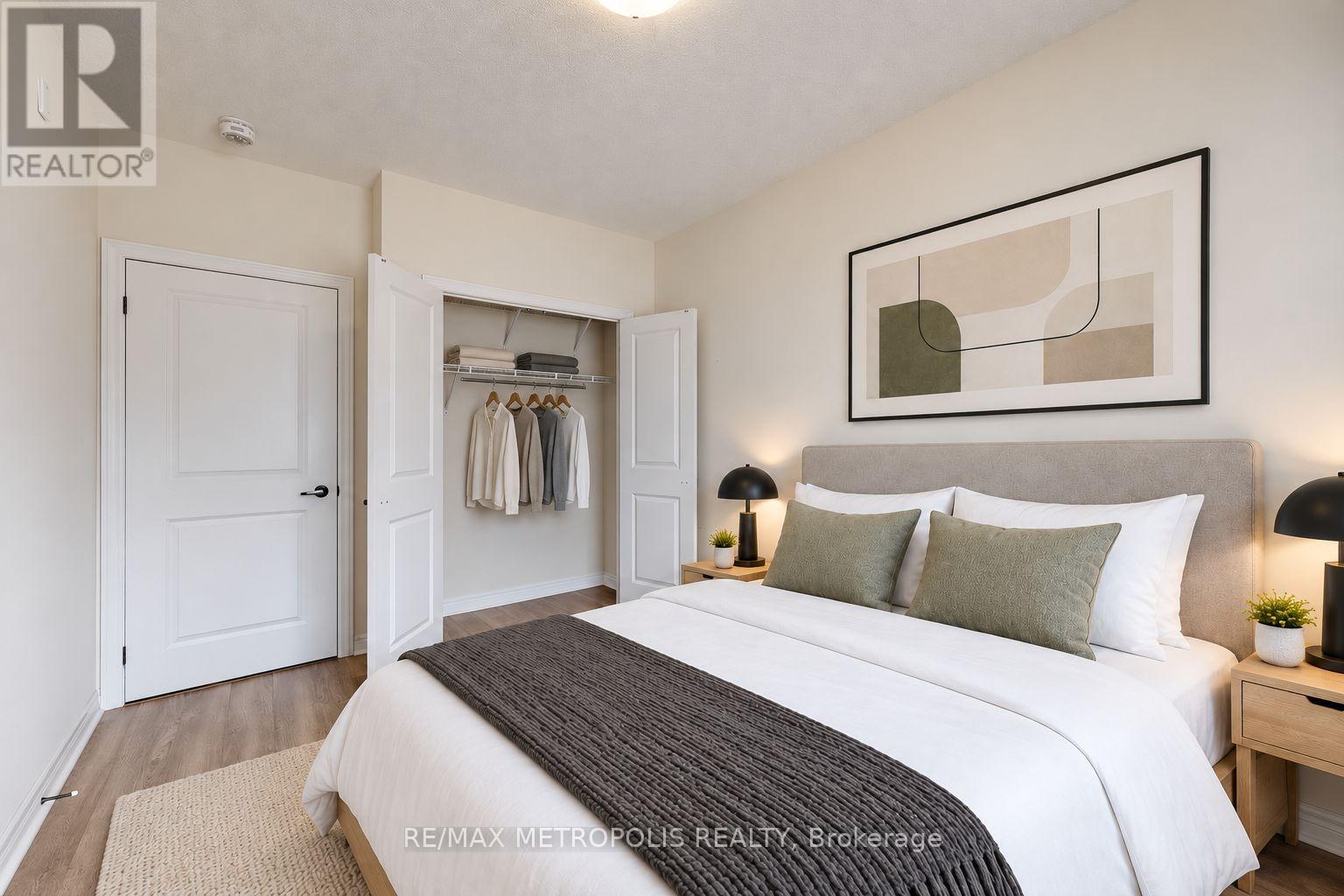 7325 Markham Road — photo 10