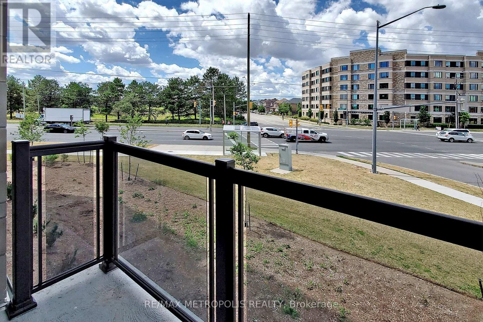 7325 Markham Road — photo 14