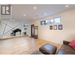 582 Gorham Street, Newmarket, ON L3Y1L3 Photo 40
