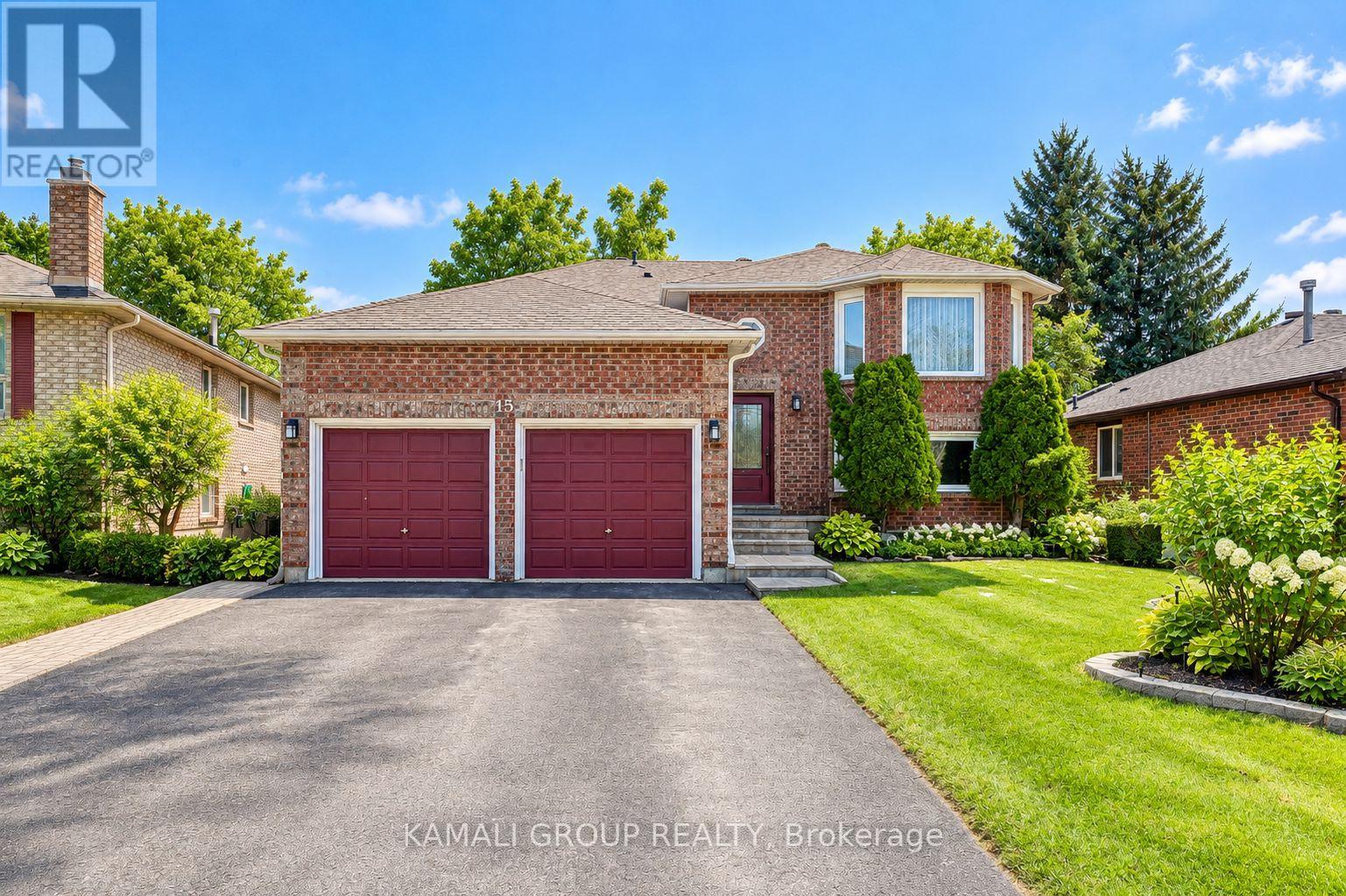 15 Ferguson Drive — photo 2