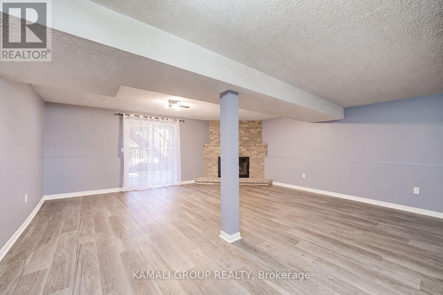 15 Ferguson Drive — photo 3