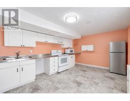 Bsmt - 15 Ferguson Drive, Barrie, ON L4N7B4 Photo 7