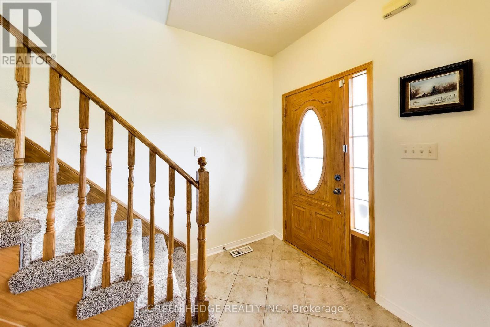 37 Hurst Street, Halton Hills, ON photo 5