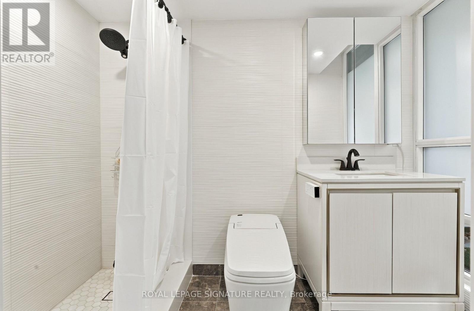 2230 Lake Shore Boulevard West — photo 19
