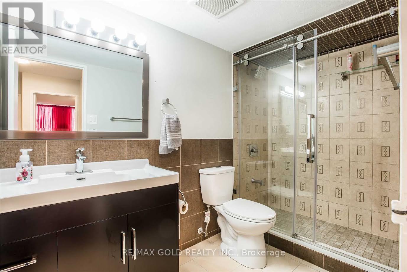1050 Stainton Drive — photo 10
