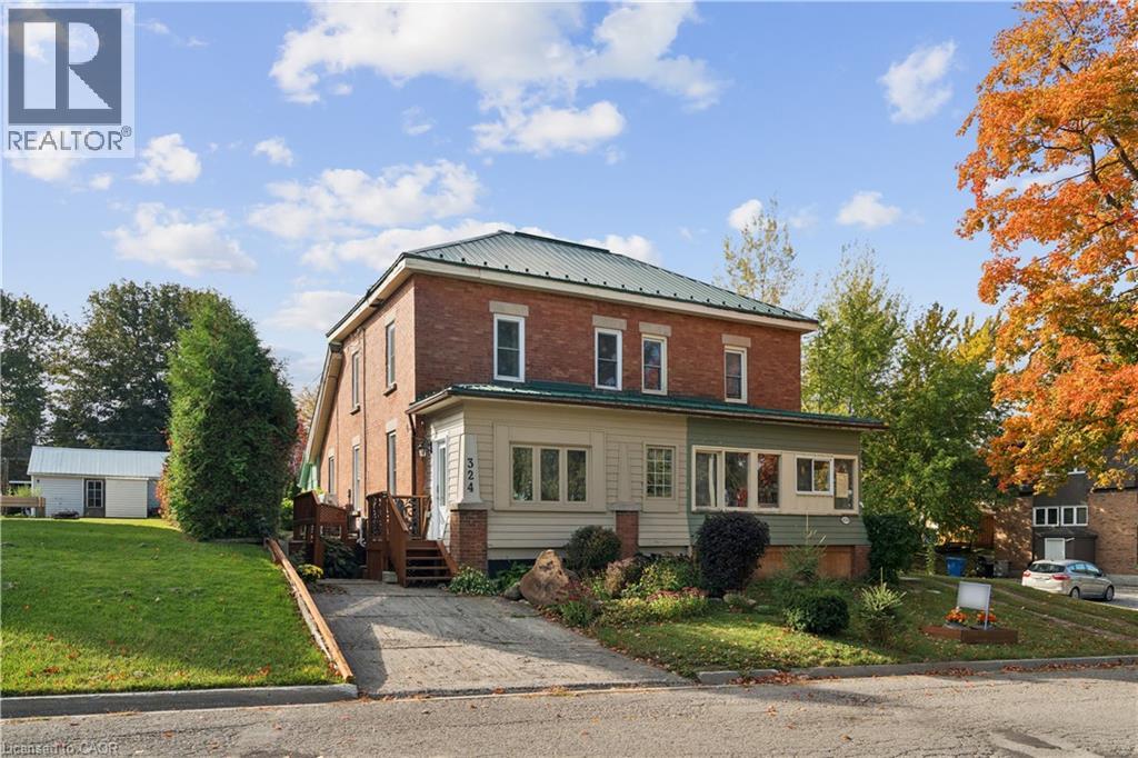 Property for sale at 324 DALY Street