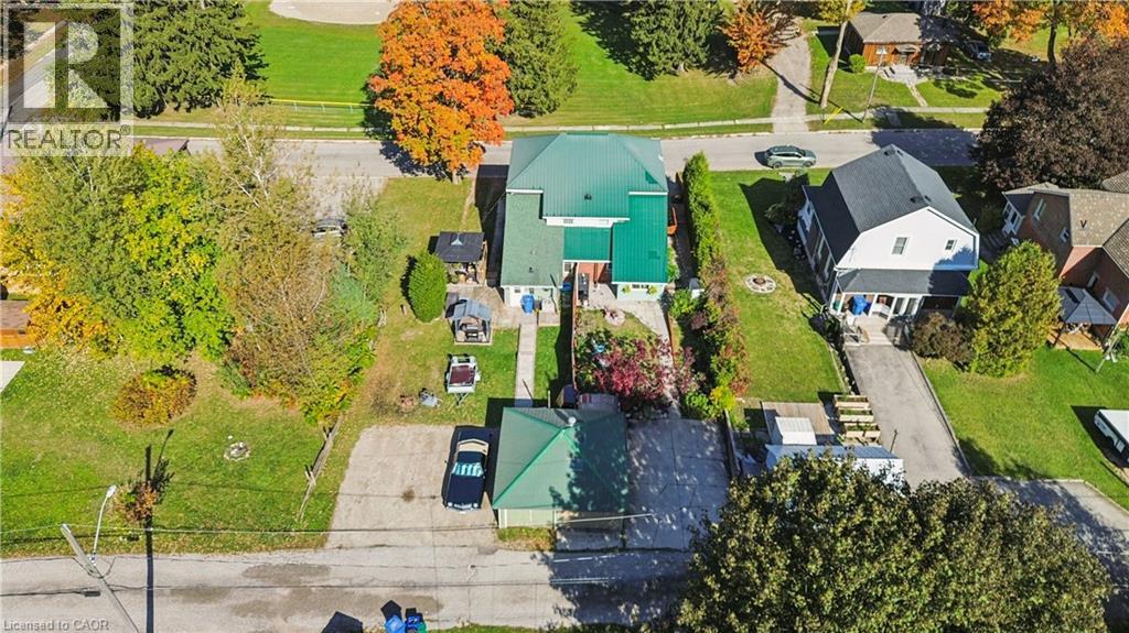 324 Daly Street — photo 46