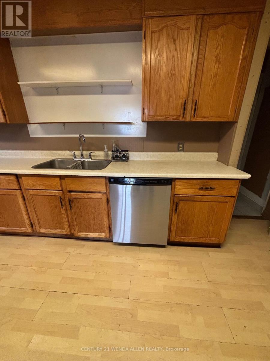 756 CEDAR STREET - 8