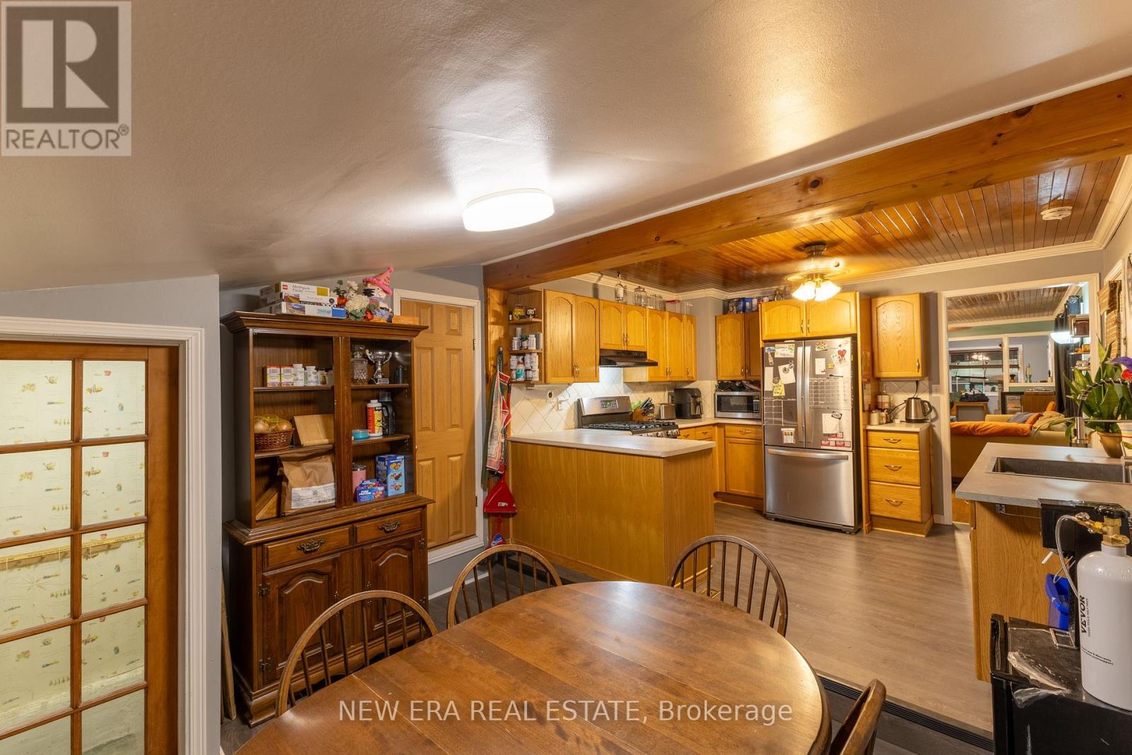276 Upper Queen Street Avenue, Thames Centre, ON photo 11