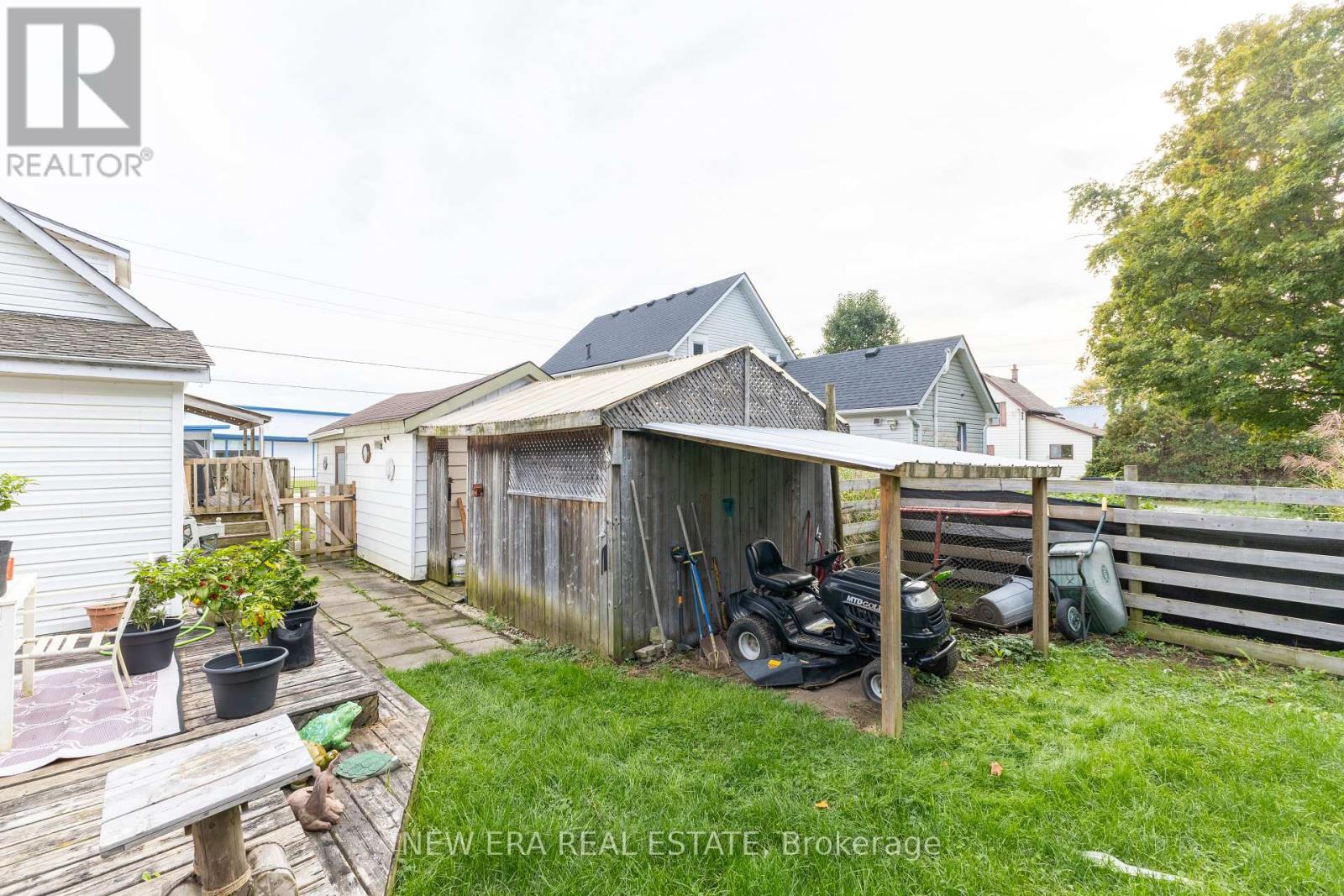 276 UPPER QUEEN STREET AVENUE - 28