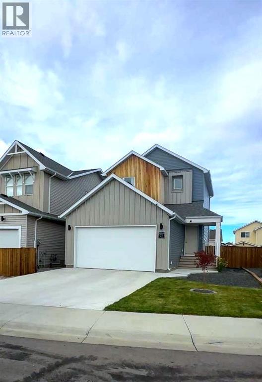 22 Goldenrod Place W, Lethbridge, Alberta, T1J5W9