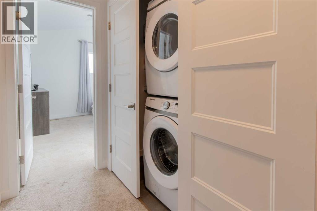 22 Goldenrod Place W - 22