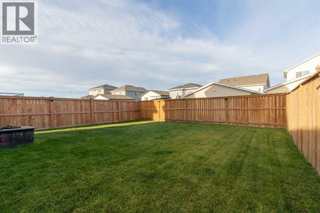 22 Goldenrod Place W - 32