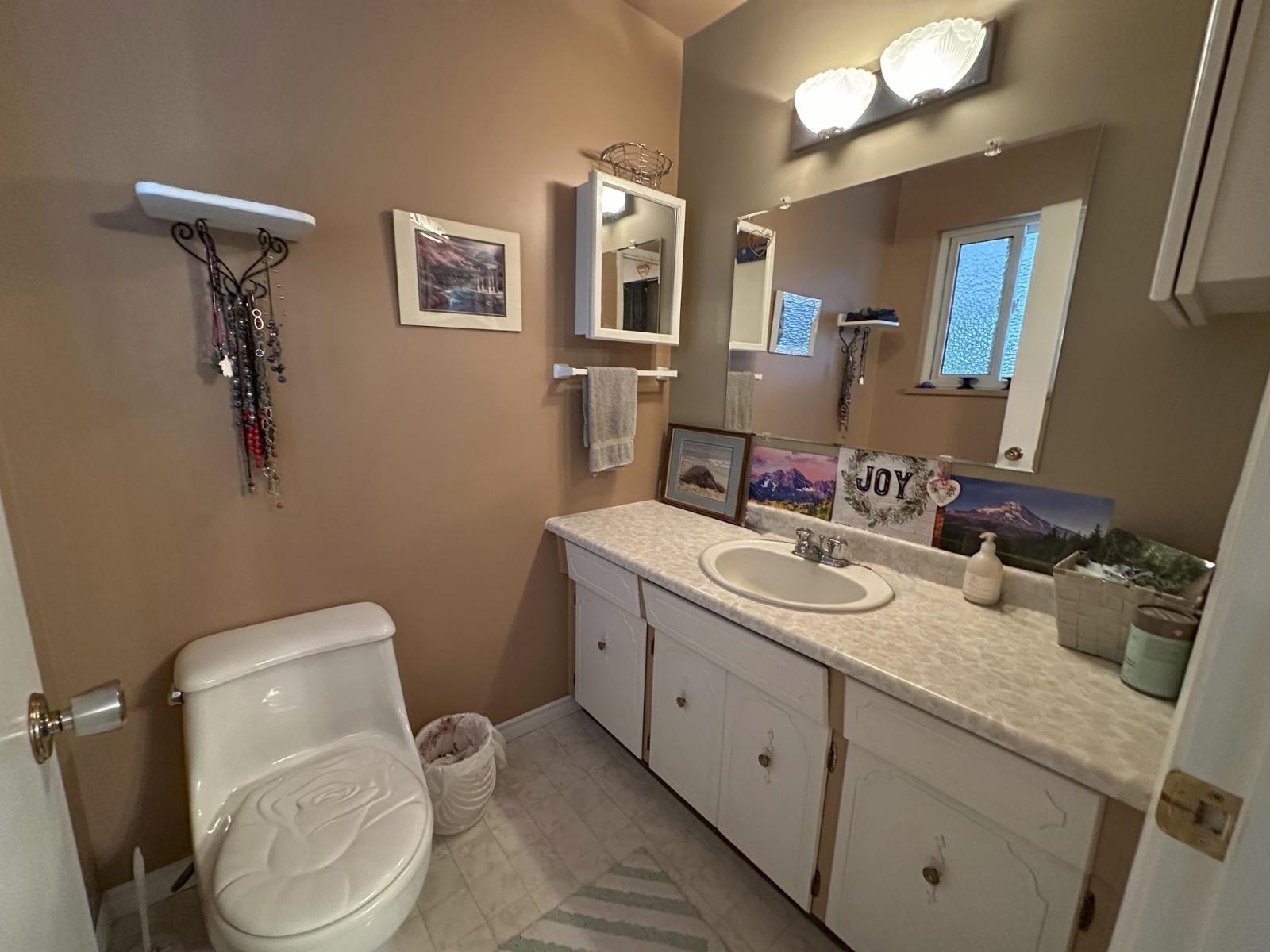 Photo of 24157 52 AVENUE 21