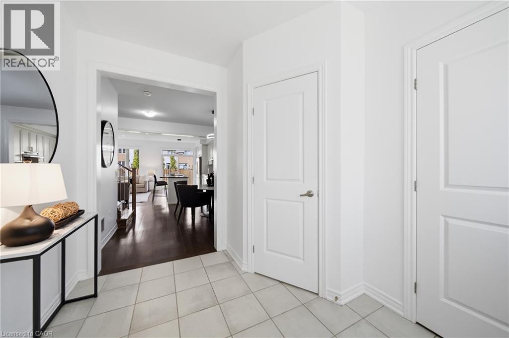 7 HEMING Trail, Ancaster — photo 7