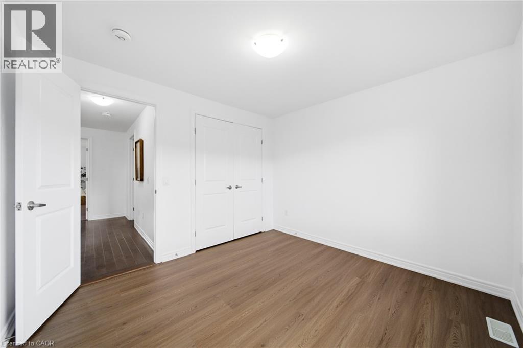 7 Heming Trail — photo 41