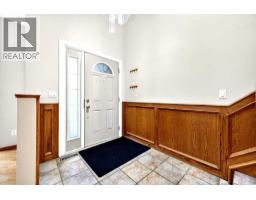 26 Evergreen Terrace SW - photo 4