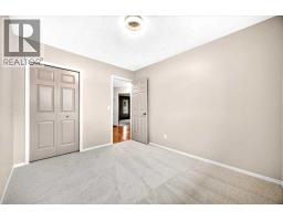 26 Evergreen Terrace SW - photo 35