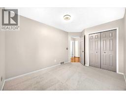 26 Evergreen Terrace SW - photo 32