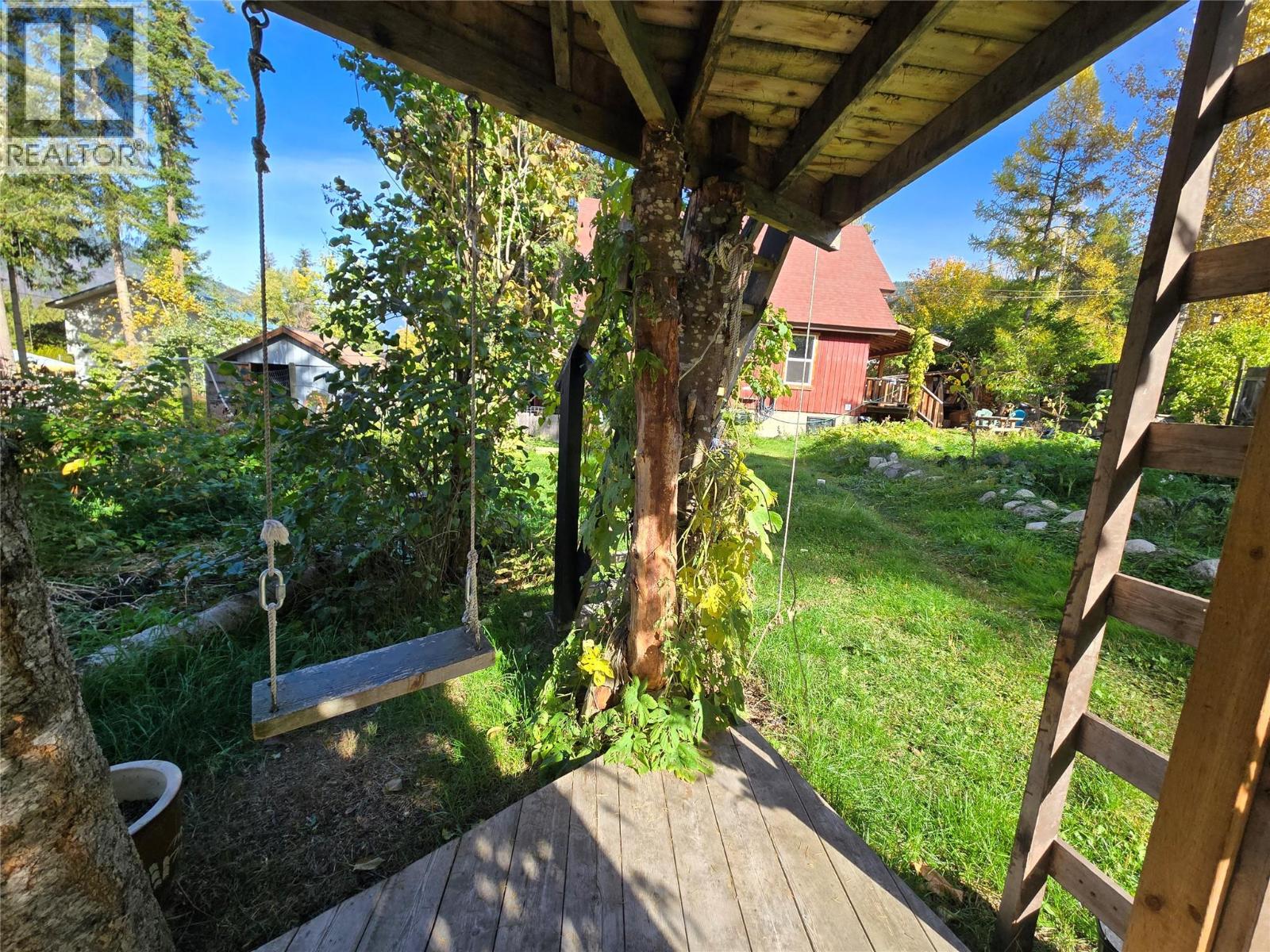 1013 Slocan Street, Slocan - Image 1
