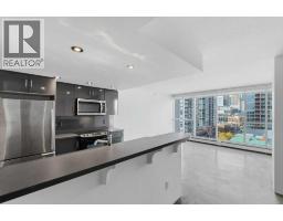 910, 188 15 Avenue SW - photo 17