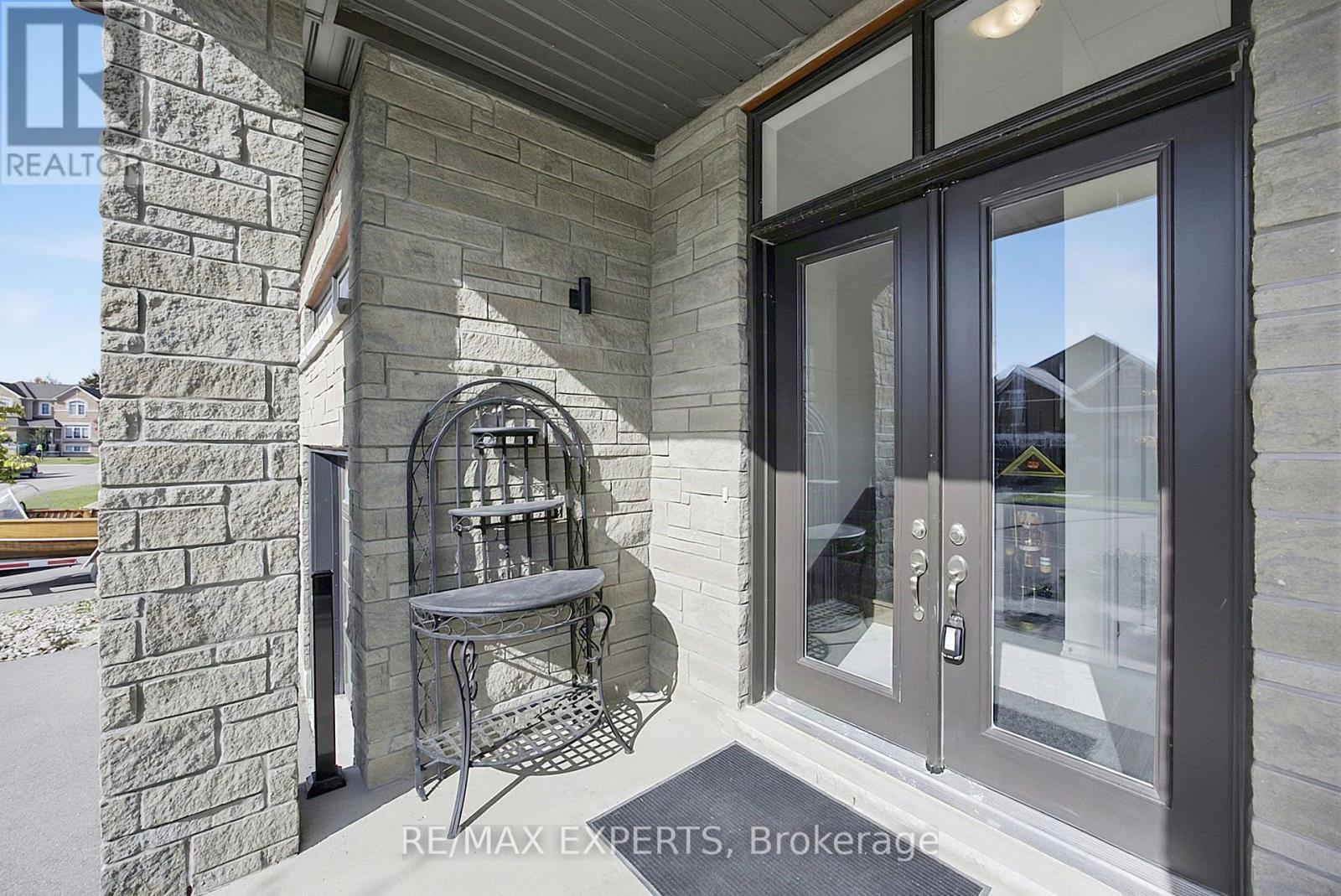 46 SIMONA AVENUE - 4