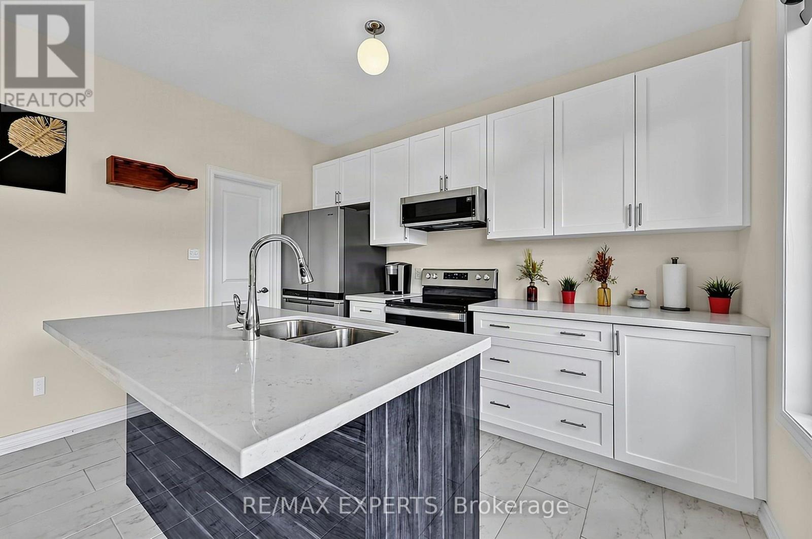 46 Simona Avenue, Wasaga Beach, ON photo 15