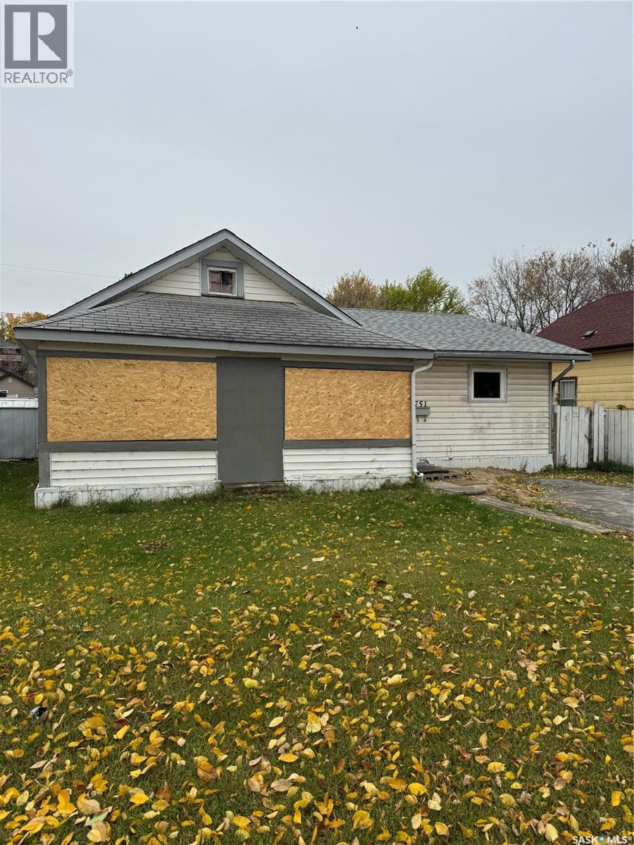 751 17th STREET W, Prince Albert — photo 2