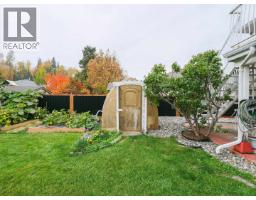 Kitchen - 105 Lowe Street, Quesnel, BC V2J5T4 Photo 6