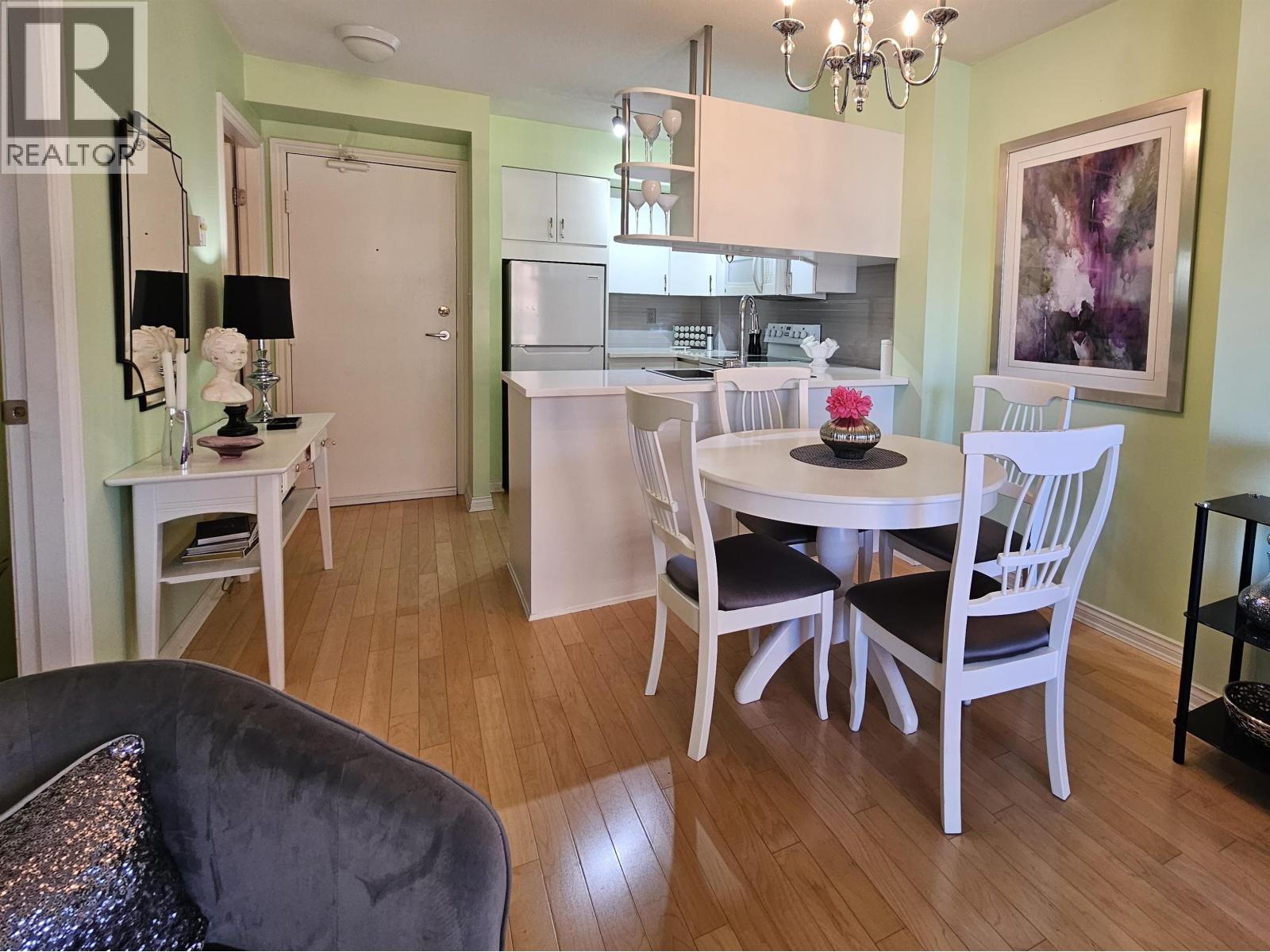 Photo of 1003 1189 HOWE STREET 7