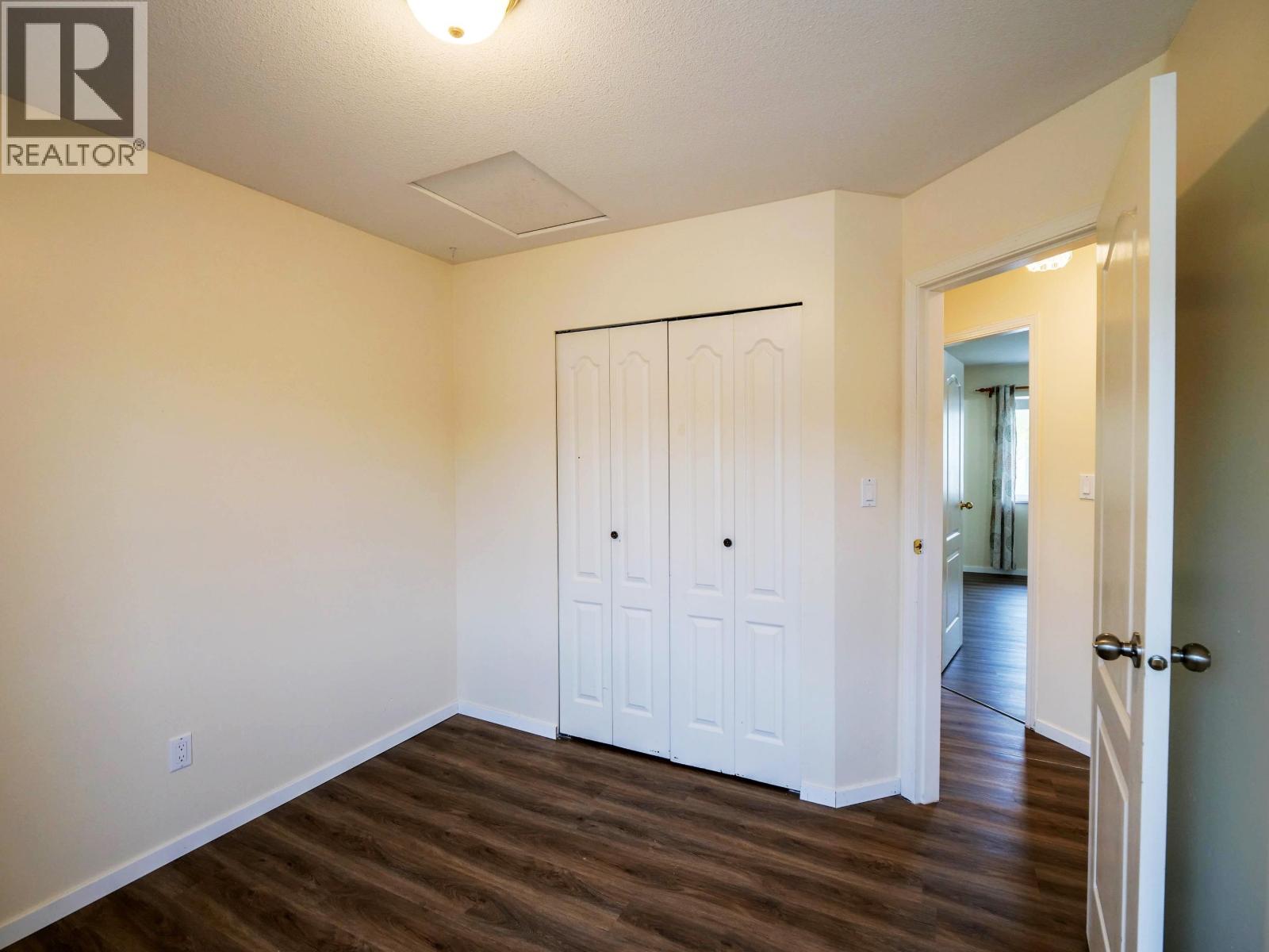 105 LOWE STREET - 22