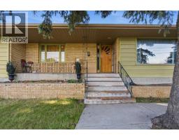 Foyer - 3720 Spruce Drive Sw, Calgary, AB T3C3A7 Photo 6