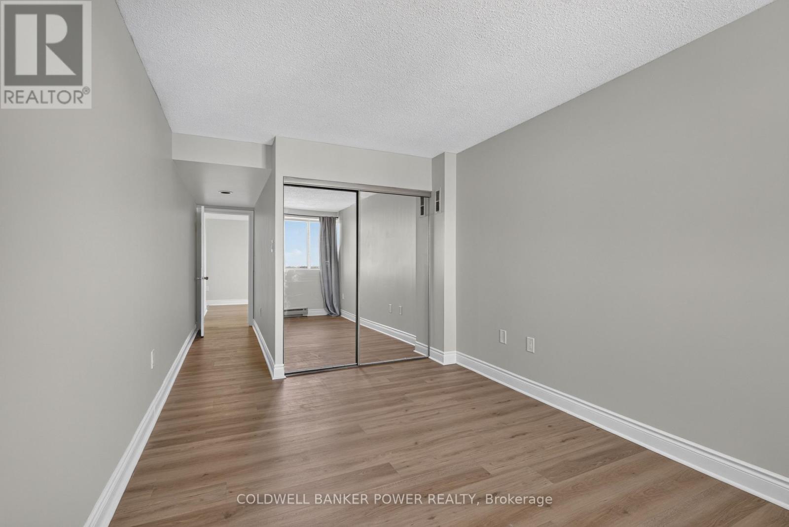 695 Richmond Street — photo 26