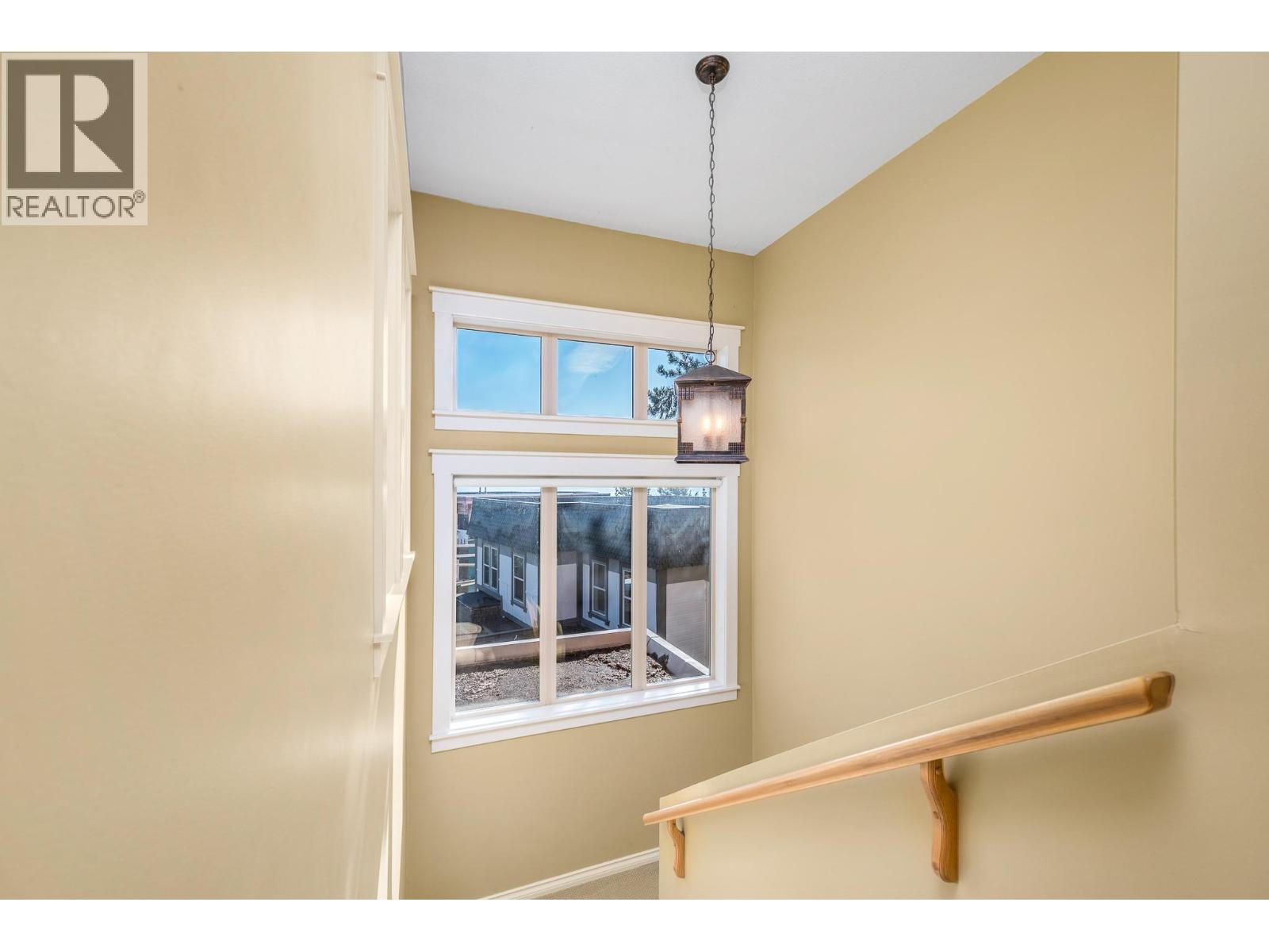 720 Monashee Court - 26