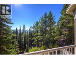 Full bathroom - 720 Monashee Court, Silver Star, BC V1B0S5 Photo 6