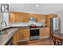 223 Elgin Point SE - photo 9