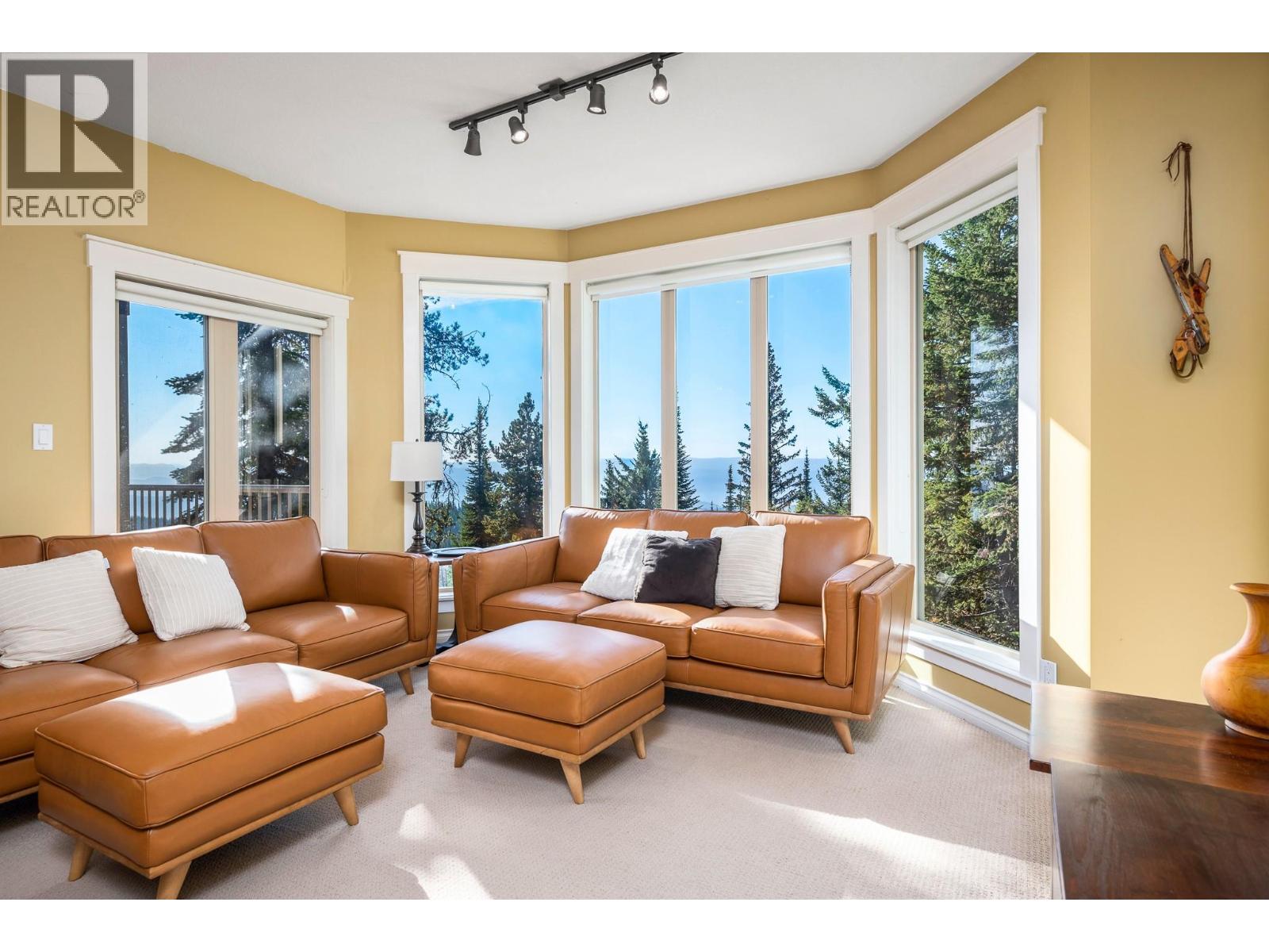 720 Monashee Court - 15