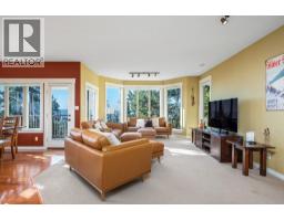 Living room - 720 Monashee Court, Silver Star, BC V1B0S5 Photo 11