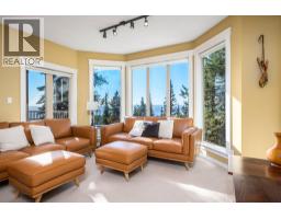 Primary Bedroom - 720 Monashee Court, Silver Star, BC V1B0S5 Photo 15