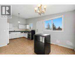2029 41 Street SE - photo 11